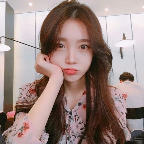 2025中长发发型图片欣赏 2025中长发最新发型女