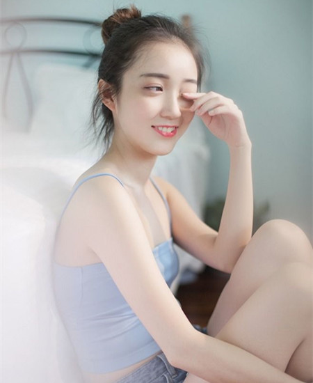丸子头发型图片女 女生丸子头图片