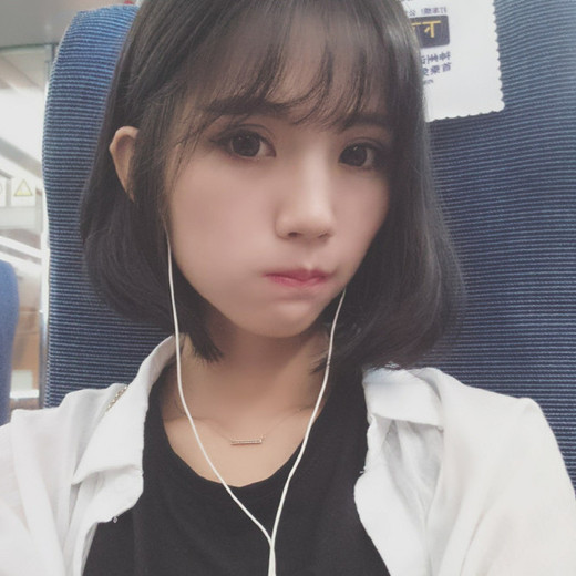 2025最流行的短发 女生最流行的短发