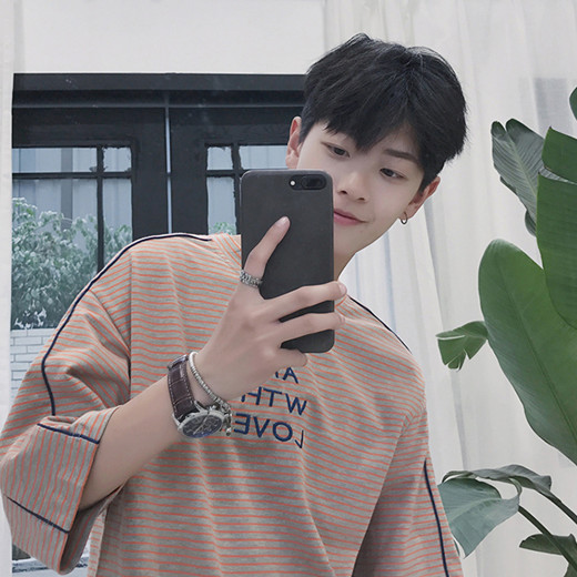 2025男生发型短发铲两边 2025男生发型学生