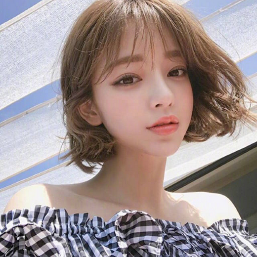 2025女生流行短发 2025女生流行发型短发