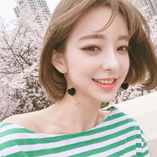 2025女生流行发色 2025女生流行发型颜色