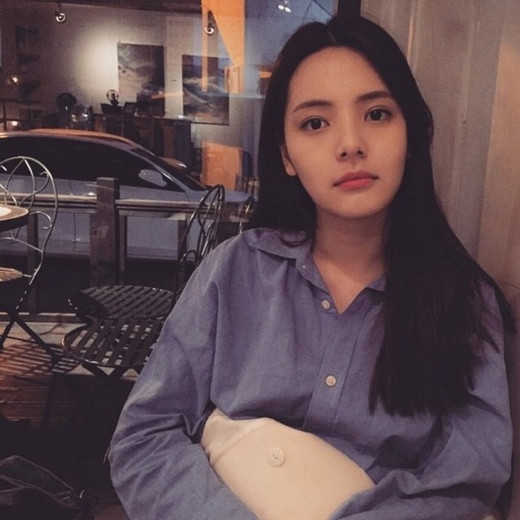 黑色中长发发型 黑色发型图片女中长发