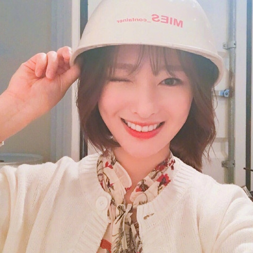 2025短发发型图片女 2025短发发型女