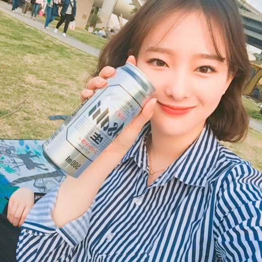气质短发发型图片2025 气质短发美发女