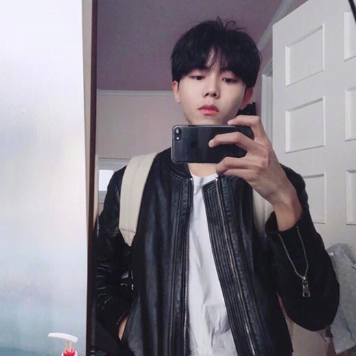 2025年发型男 男生短发图片