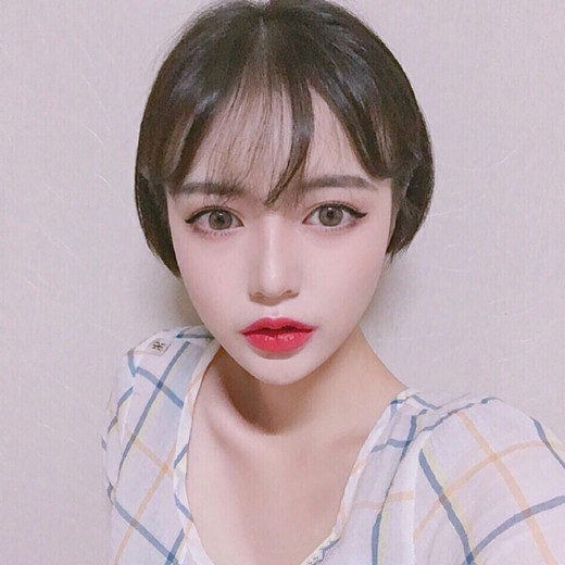 17年短发发型图片 女生2025短发发型