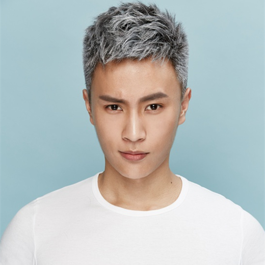 2025短发最流行发型男 2025男生短发造型