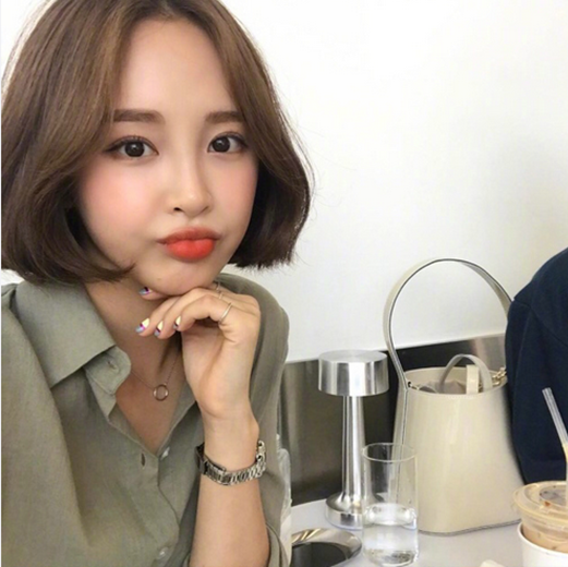 bob头发型图片2025款 女生波波头照片