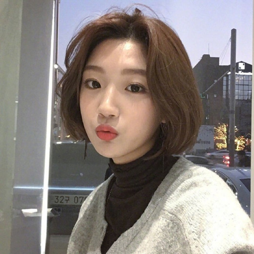 短发发色显白 短发染什么色好看显白