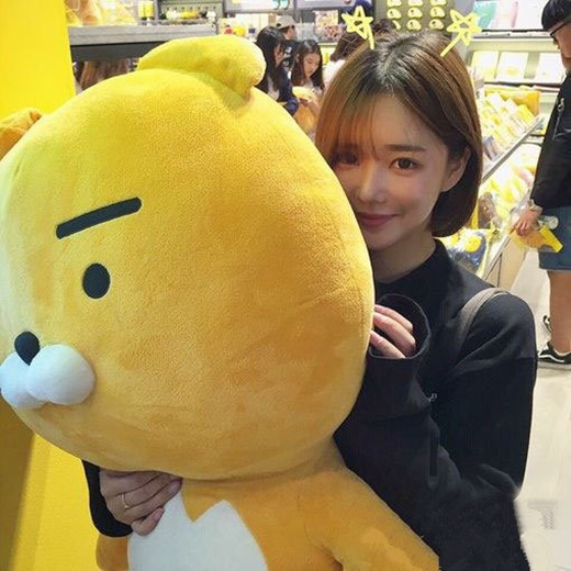2025韩国短发流行发色 短发发色2025女