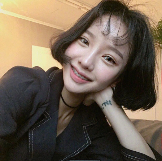 短发发型2025潮女图片 短发发型2025女