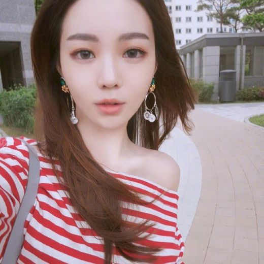 无刘海长发发型 无刘海长发披发发型