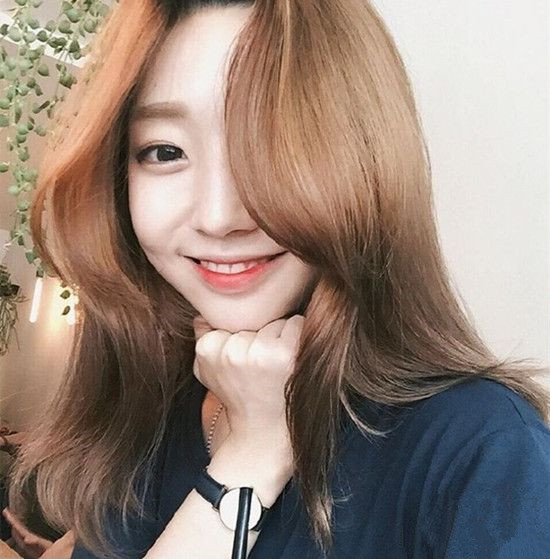 女生流行的发型 女生流行发型图片2025