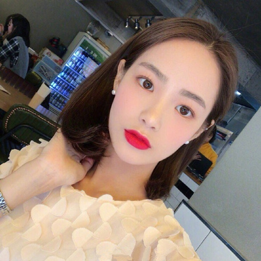齐肩发烫什么卷好看 齐肩烫发发型2025潮女