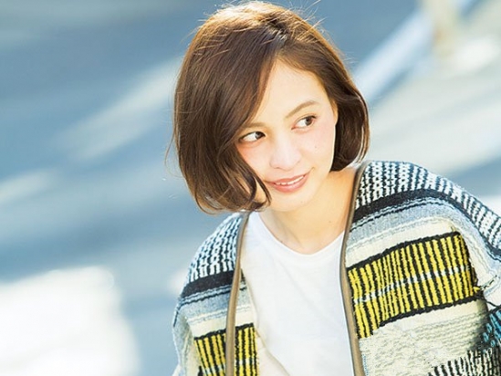 女生短发波波头 波波头短发女