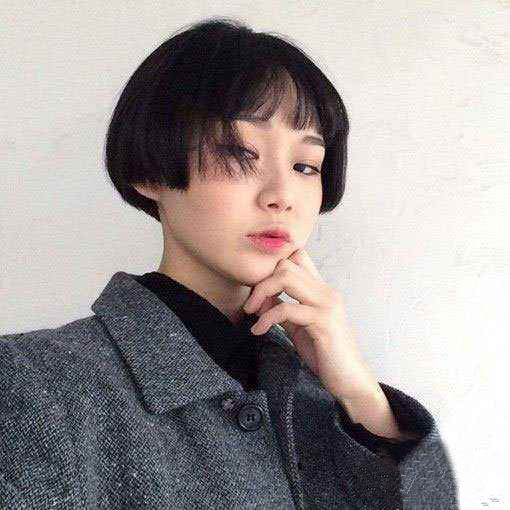 二次元短发女生图片 二次元短发发型真人