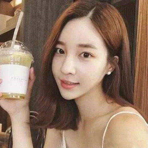 女生烫什么头发好看 女生烫发发型图片2025