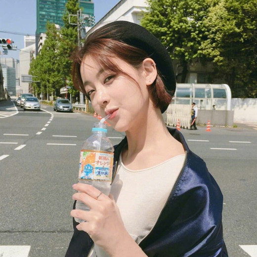 成熟短发发型女生图片 短发成熟发型女