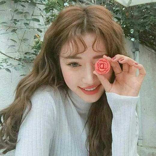 2025女生流行发型 女生发型2025