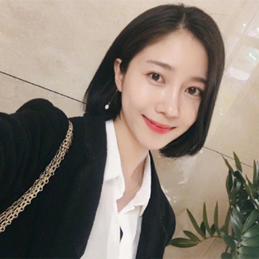 偏发型女短发发型 女生偏分短发发型图片