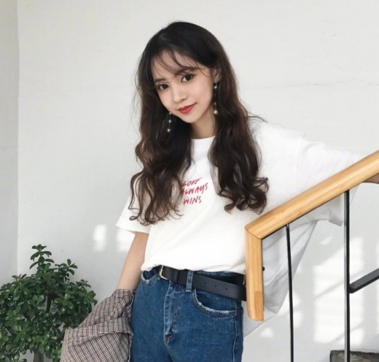 2025女生发型流行趋势 2025女生发型图片大全
