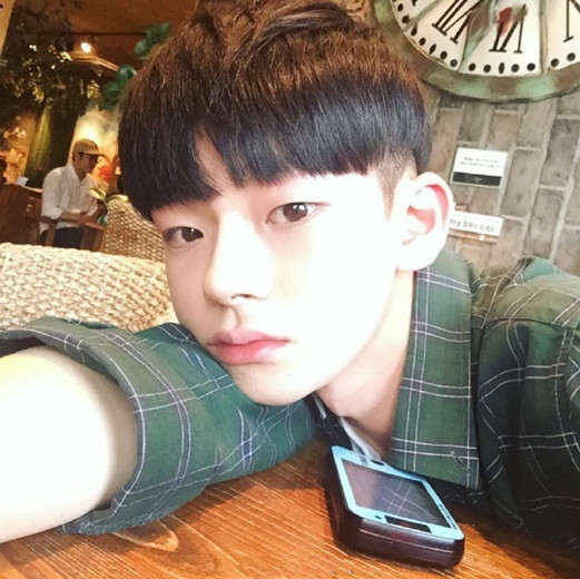 2025短头发图片男 2025男发型