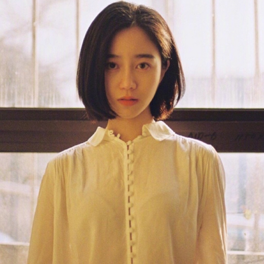 中分短发发型图片女 中分短发发型图片韩范