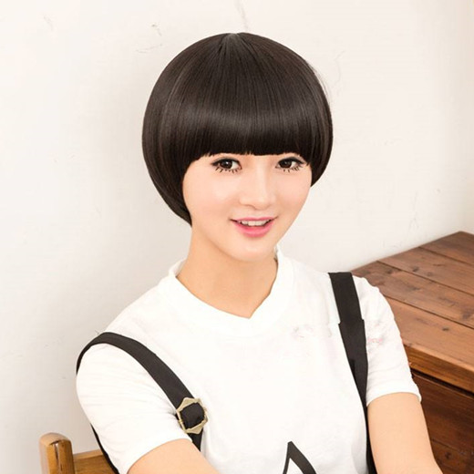 2025蘑菇头发型女图片 蘑菇头发型图片女