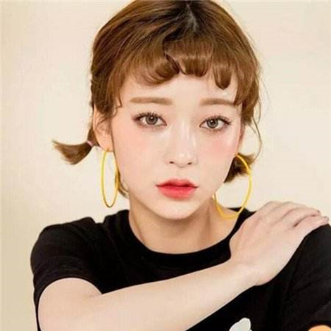 韩国刘海发型图片 韩国刘海很短的小女孩