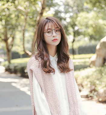 小清新卷发女中长发 小清新卷发发型图片