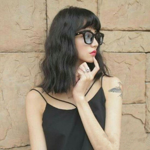 小卷发型图片 女生小卷发型