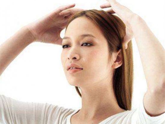 头发软化后几天可以洗 头发软化几能洗头