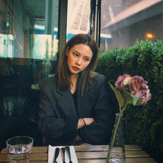齐肩直发染什么颜色好看 齐肩直发适合什么颜色