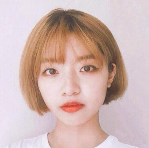 冬季短发图片 冬季短发女