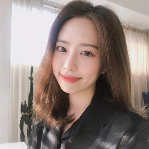 2025圆脸女发型 2025圆脸适合什么发型