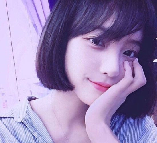 短发发型2025潮女图片 短发发型2025年