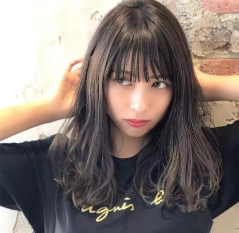 2025中长发烫发 2025年中长发烫发流行款图女