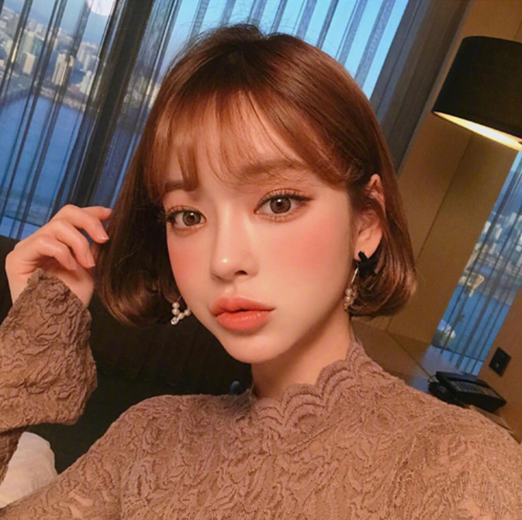 2025年新发图片 18年新发型女
