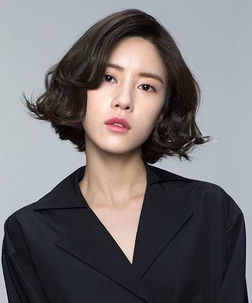 2025发型图 18发型女