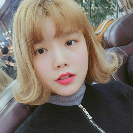 2025年短发烫发图片 2025年短发烫发型图片女