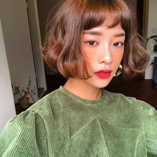 2025年短发烫发图片 2025年短发烫发型图片女