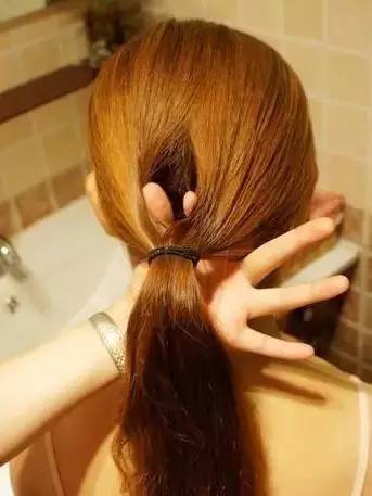 穿裙子要怎么扎头发 头发怎么扎
