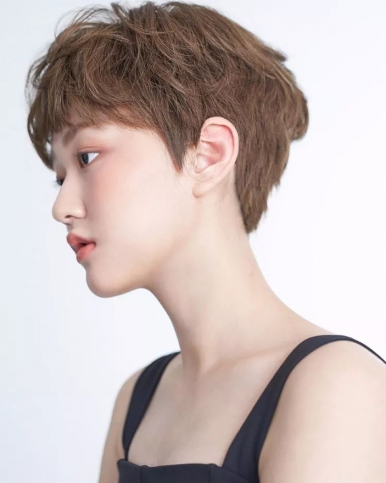 好看清爽的女生短发图