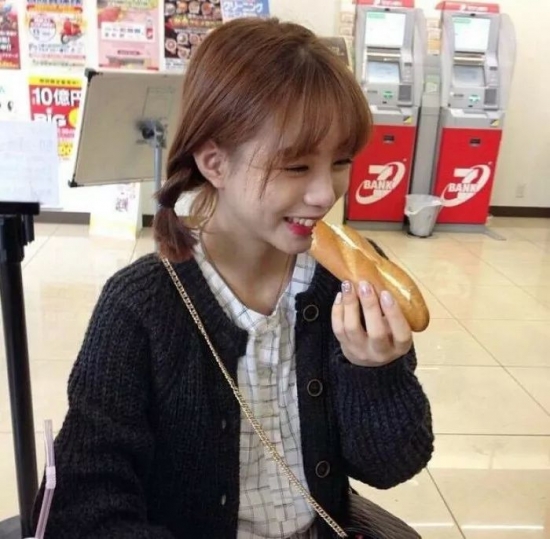 大圆脸女生适合的刘海