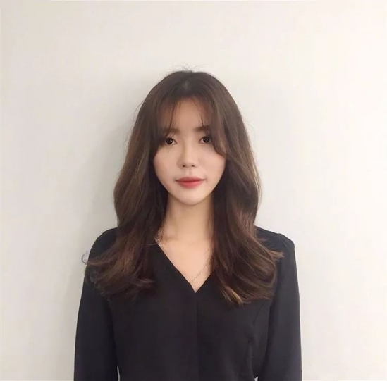 脸大的人适合什么刘海