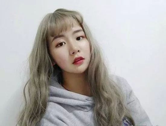 2025必火的发色推荐