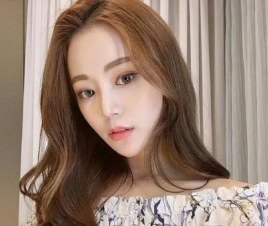 2025流行什么头发颜色