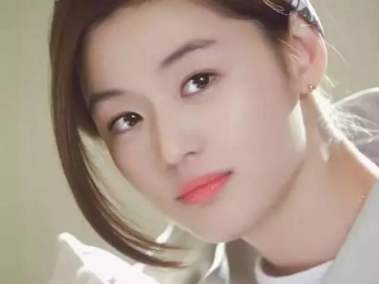 2025年最流行的5款发型图片