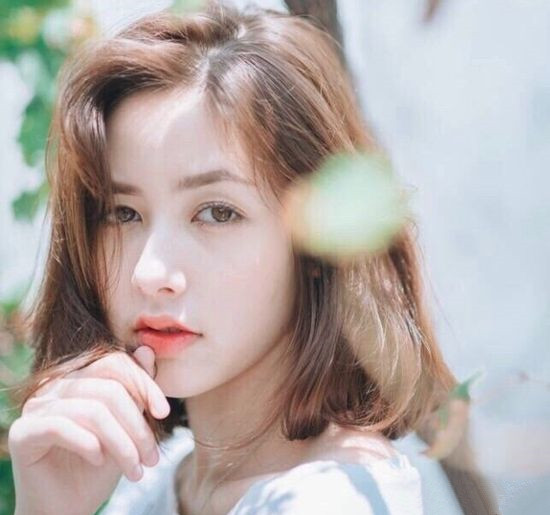 减龄短发2025图片 减龄短发女